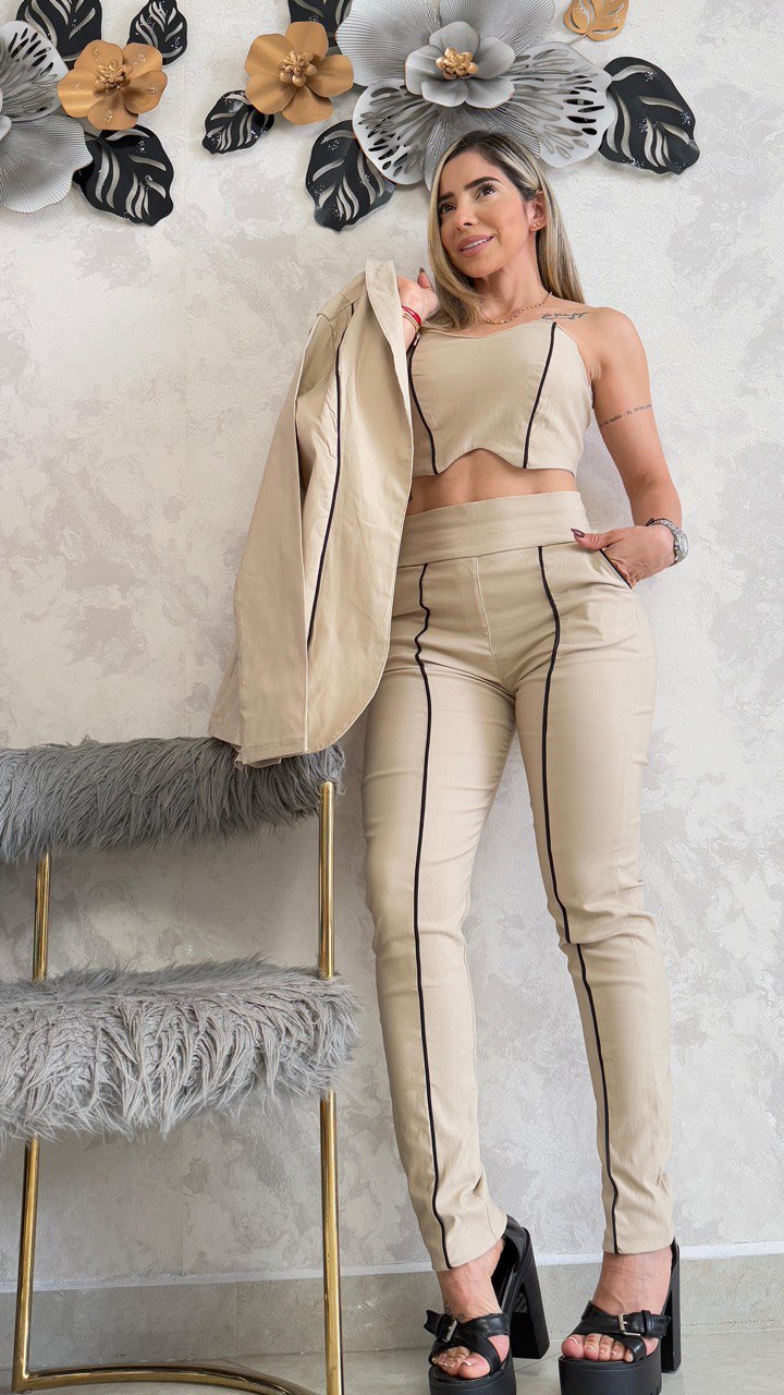 TRÍO CLASSY: Elegancia, Comodidad y Estilo en un solo outfit